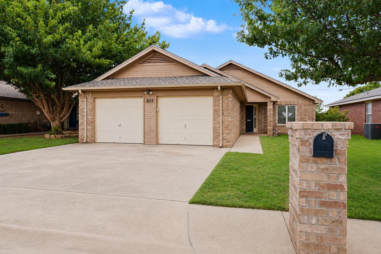 805 South 23rd Street Slaton, TX 79364 - Photo 1 of 22 ChatGPT Image Jul 14, 2026 at 07_46_16 P