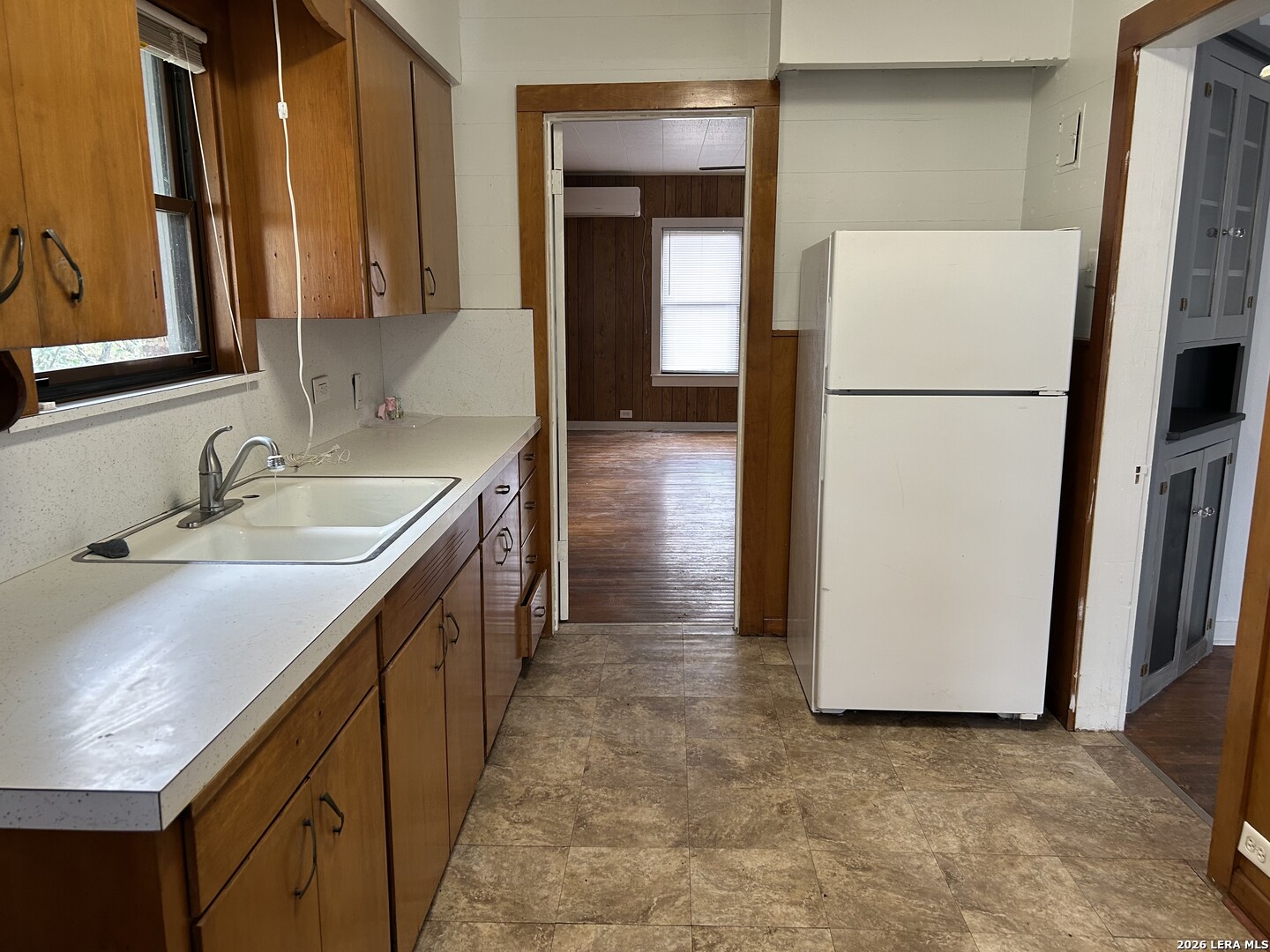 816 South Austin Street Seguin, TX 78155 - Photo 9 of 19