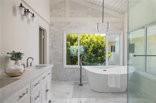 $10,500 | 303 East Avenida Cordoba, San Clemente, CA 92672