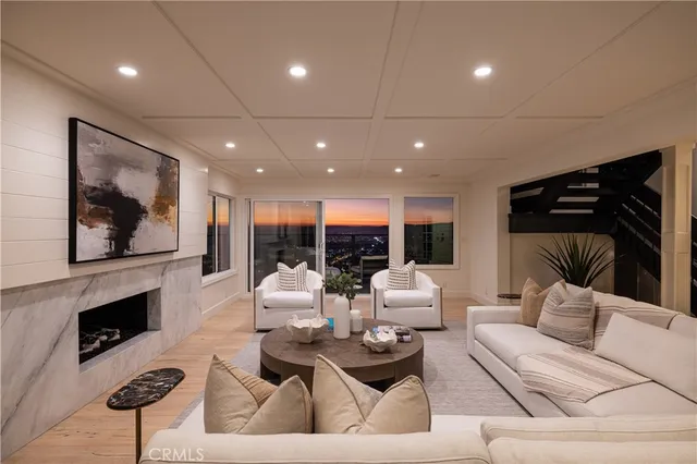 $10,500 | 303 East Avenida Cordoba, San Clemente, CA 92672