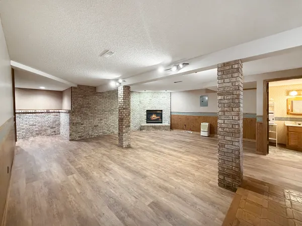 $210,000 | 1020 Bertram Drive, Unit 171, Freeport, IL 61032