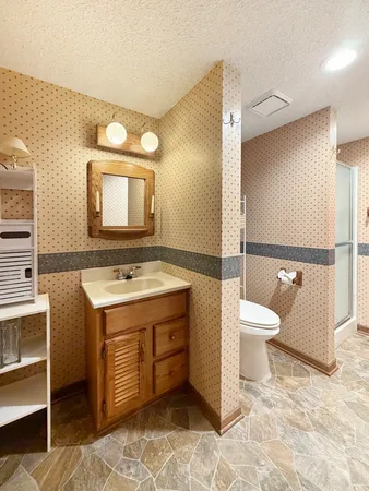 $210,000 | 1020 Bertram Drive, Unit 171, Freeport, IL 61032