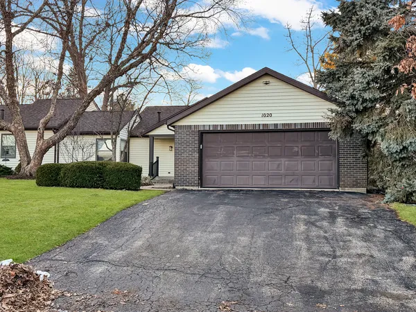 $199,900 | 1020 Bertram Drive, Unit 171, Freeport, IL 61032