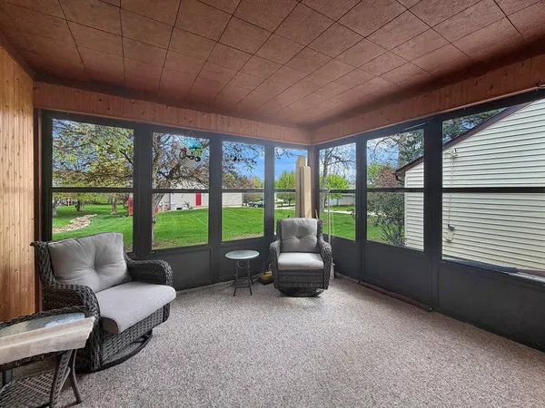 $199,900 | 1020 Bertram Drive, Unit 171, Freeport, IL 61032