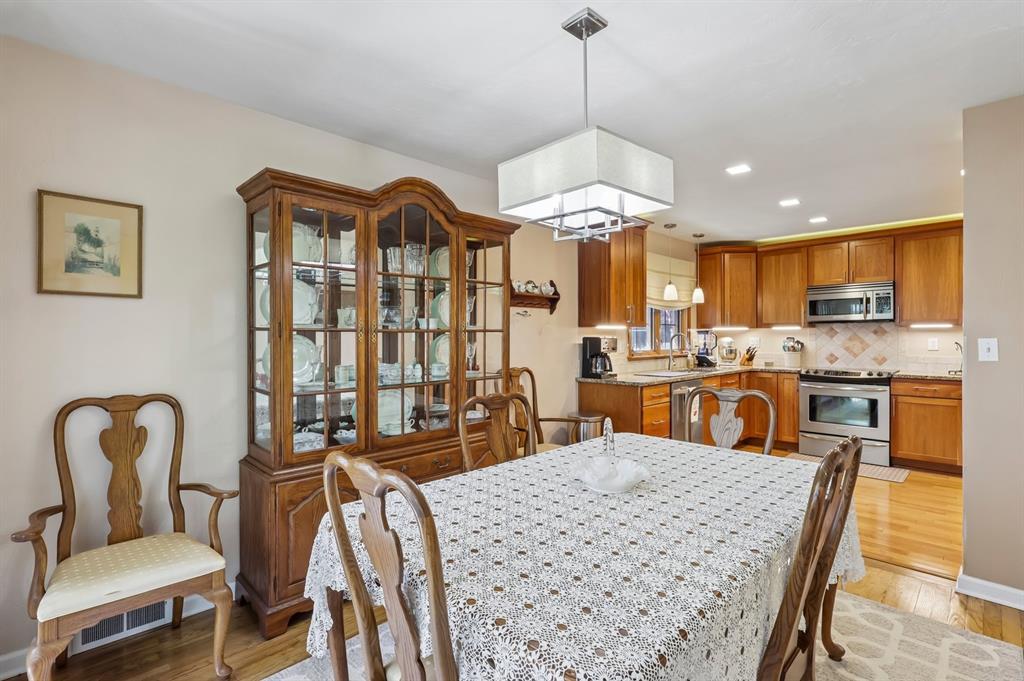9102 Foxhunt Road Pittsburgh, PA 15237 - Photo 17 of 50 Gallery Image 17