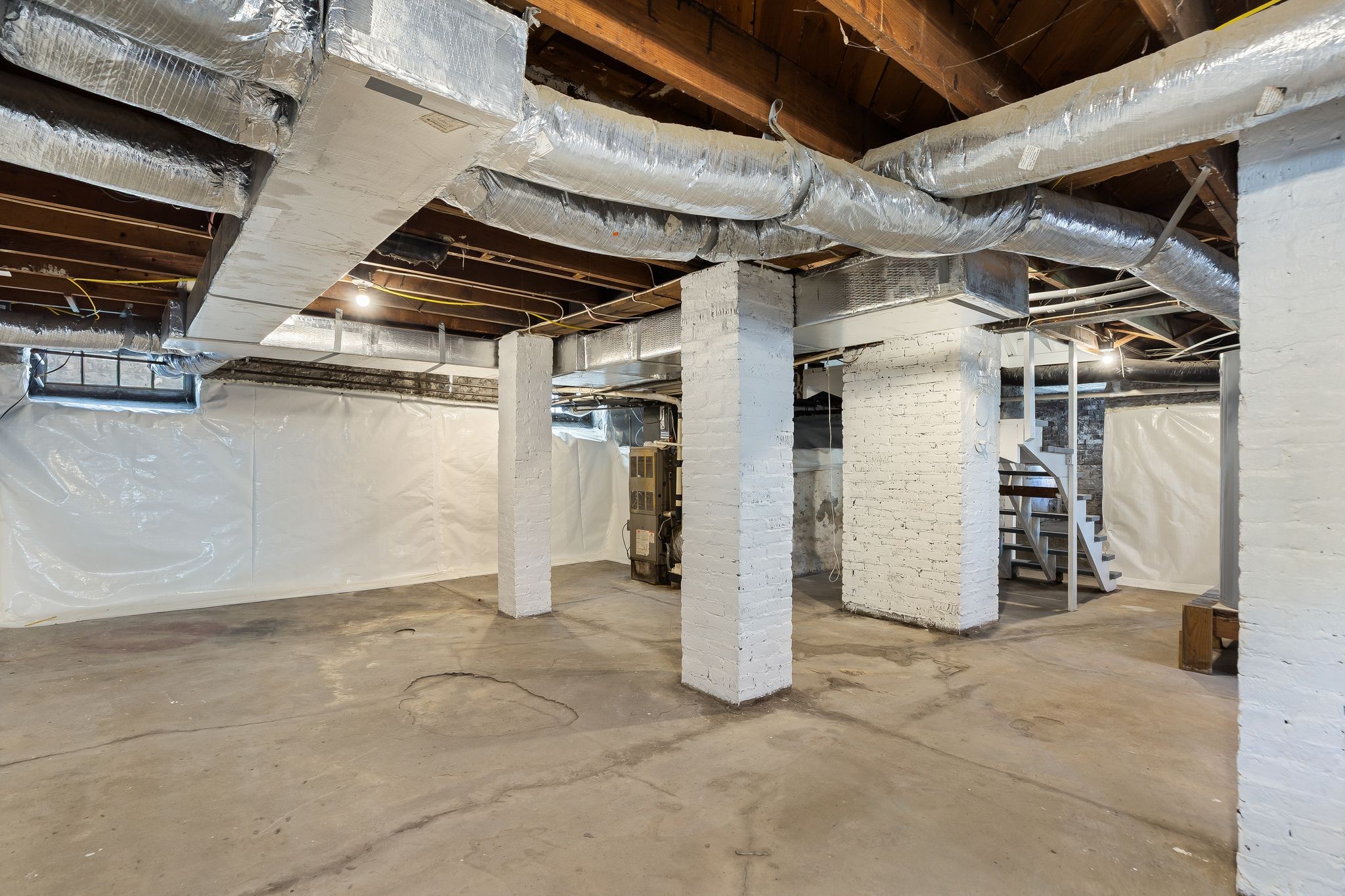 2005 Convent Place, Unit 1 Nashville, TN 37212 - Photo 41 of 41 a view of a garage