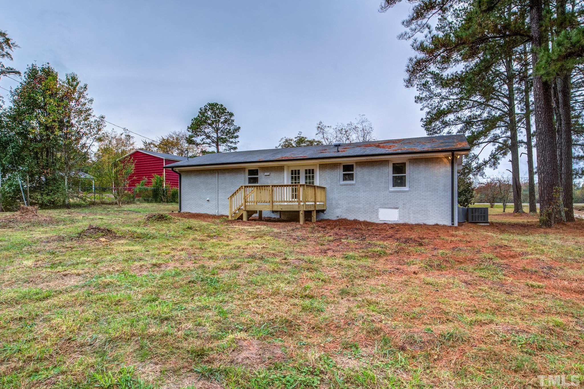 3600 Edgemont Road Wendell, NC 27591 - Photo 27 of 30 a front view of a house with a garden