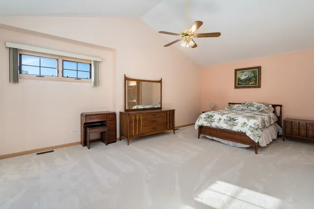 $425,000 | 1078 Amber Drive, Lemont, IL 60439