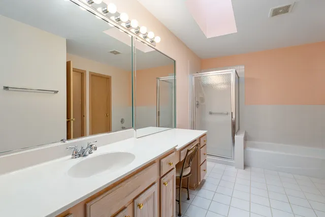 $425,000 | 1078 Amber Drive, Lemont, IL 60439