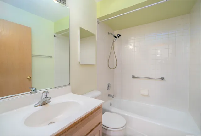 $425,000 | 1078 Amber Drive, Lemont, IL 60439