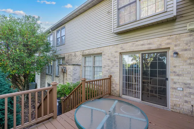 $425,000 | 1078 Amber Drive, Lemont, IL 60439