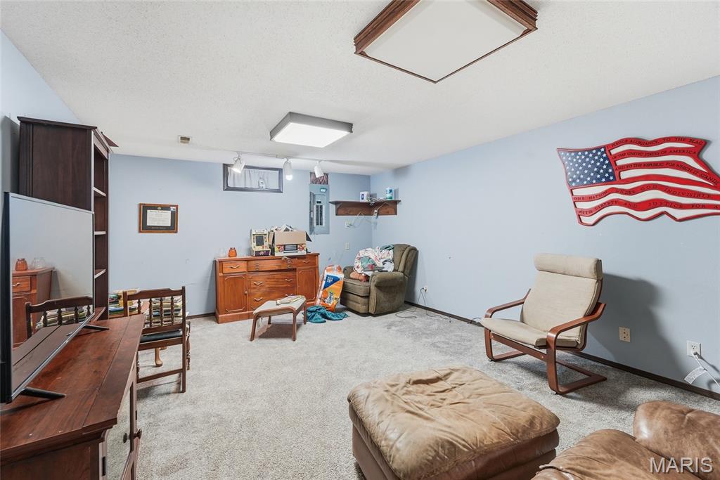 1916 Duke Street Edwardsville, IL 62025 - Photo 24 of 44
