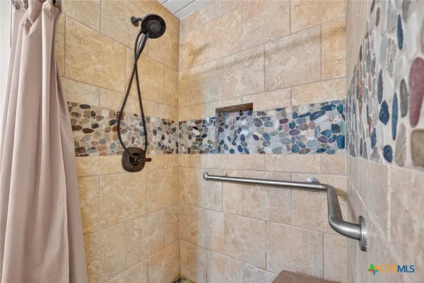 $1,050,000 | Undisclosed Address, Luling, TX 78648