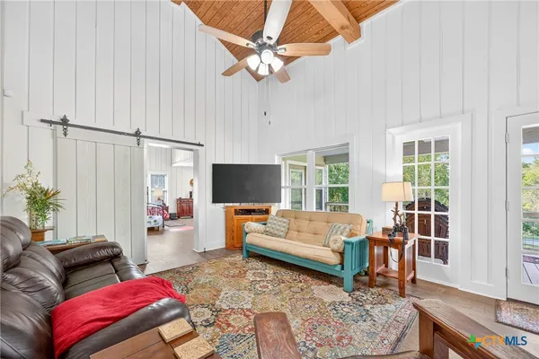 $1,050,000 | Undisclosed Address, Luling, TX 78648