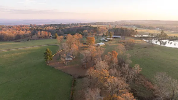 $1,100,000 | 136 Golf Course Road, Menlo, GA 30731