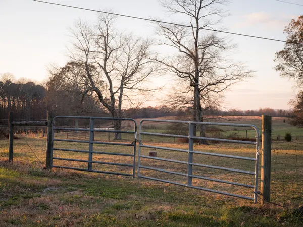 $1,100,000 | 136 Golf Course Road, Menlo, GA 30731