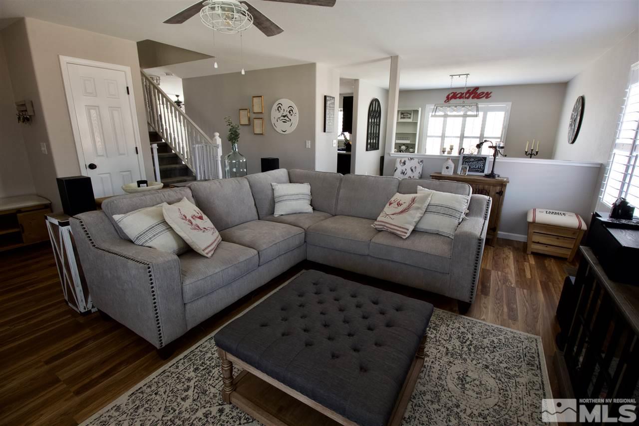 65 Hedge Court Reno, NV 89508 - Photo 2 of 31 Photo 2