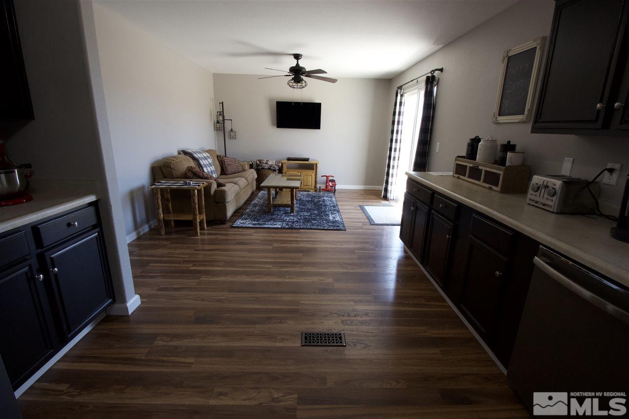 65 Hedge Court Reno, NV 89508 - Photo 10 of 31 Photo 10