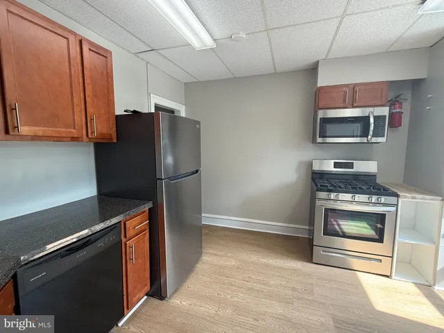 $1,600 | 12 East Glenside Avenue, Glenside, PA 19038