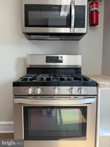 $1,600 | 12 East Glenside Avenue, Glenside, PA 19038