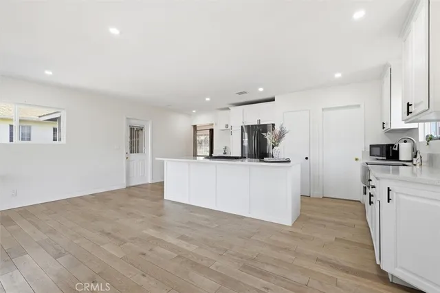 $889,000 | 2165 West 115th Street, Hawthorne, CA 90250