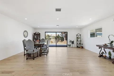 $889,000 | 2165 West 115th Street, Hawthorne, CA 90250