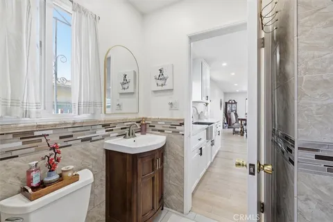 $889,000 | 2165 West 115th Street, Hawthorne, CA 90250