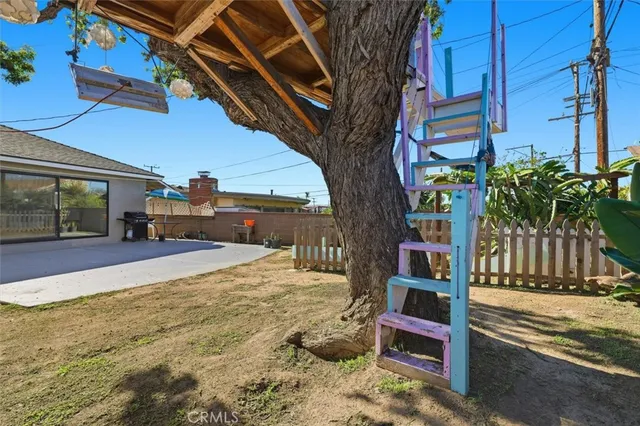 $889,000 | 2165 West 115th Street, Hawthorne, CA 90250