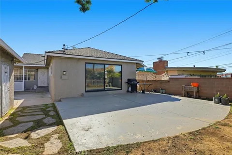 $889,000 | 2165 West 115th Street, Hawthorne, CA 90250