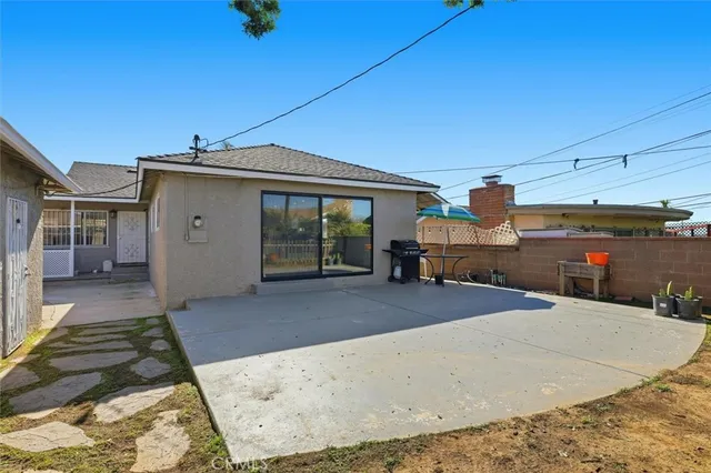 $889,000 | 2165 West 115th Street, Hawthorne, CA 90250