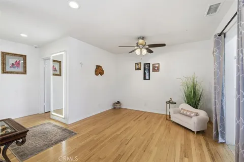 $889,000 | 2165 West 115th Street, Hawthorne, CA 90250