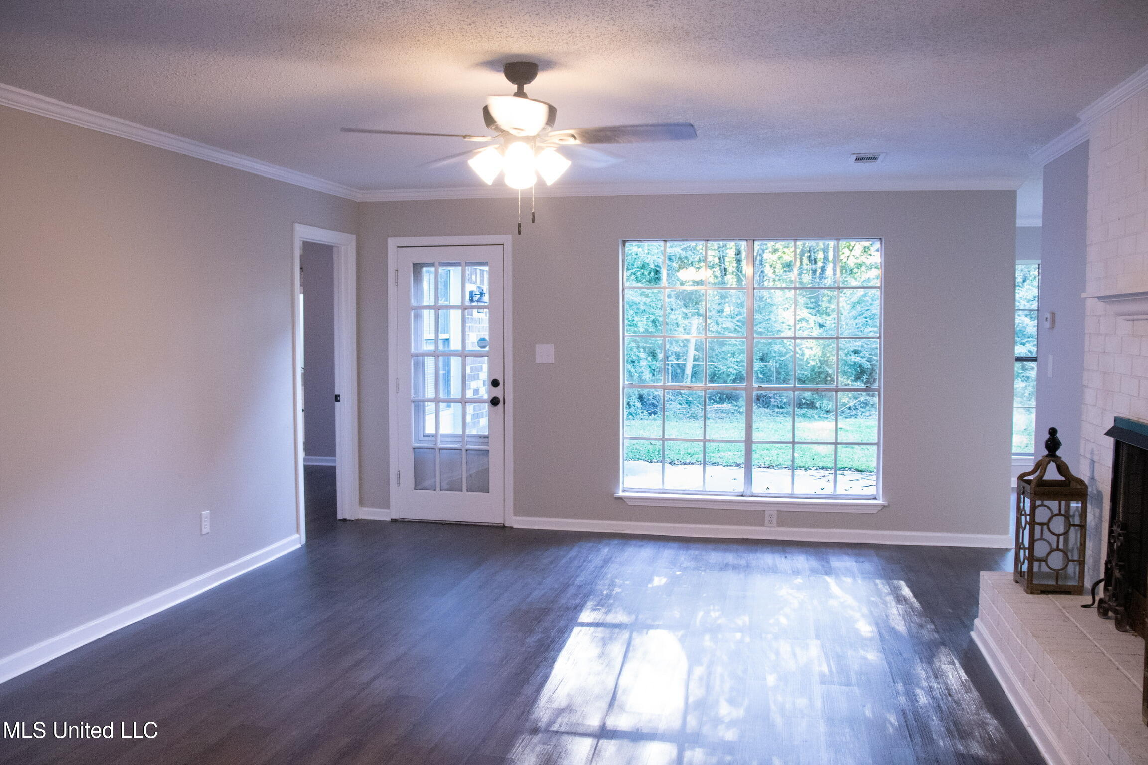 Living Room Back