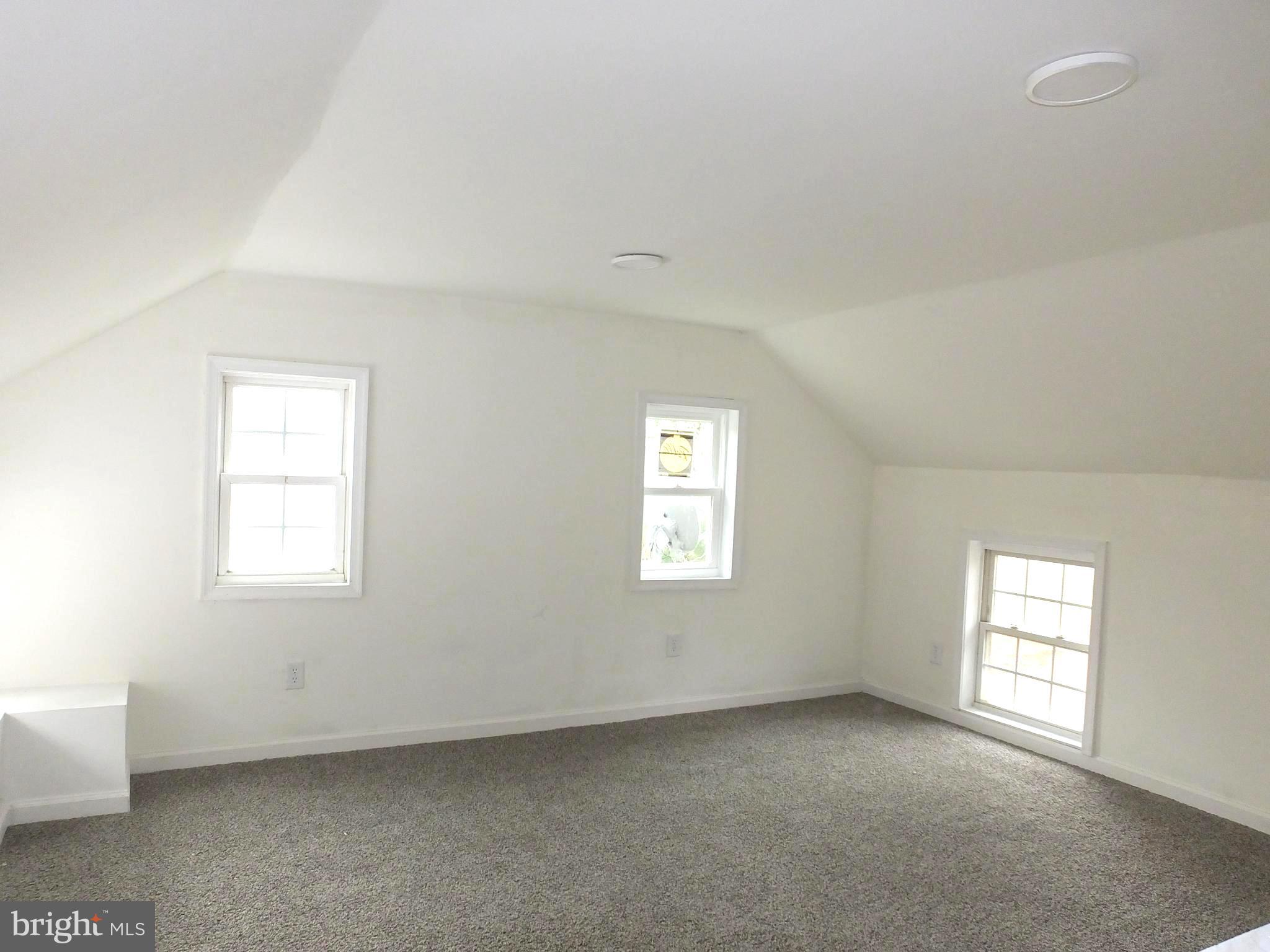 2530 Toddville Road Toddville, MD 21672 - Photo 23 of 24 an empty room with windows