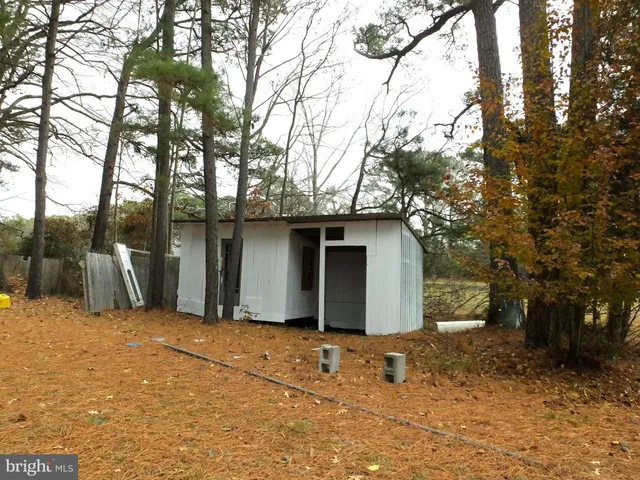 a view of outdoor space with entertaining space