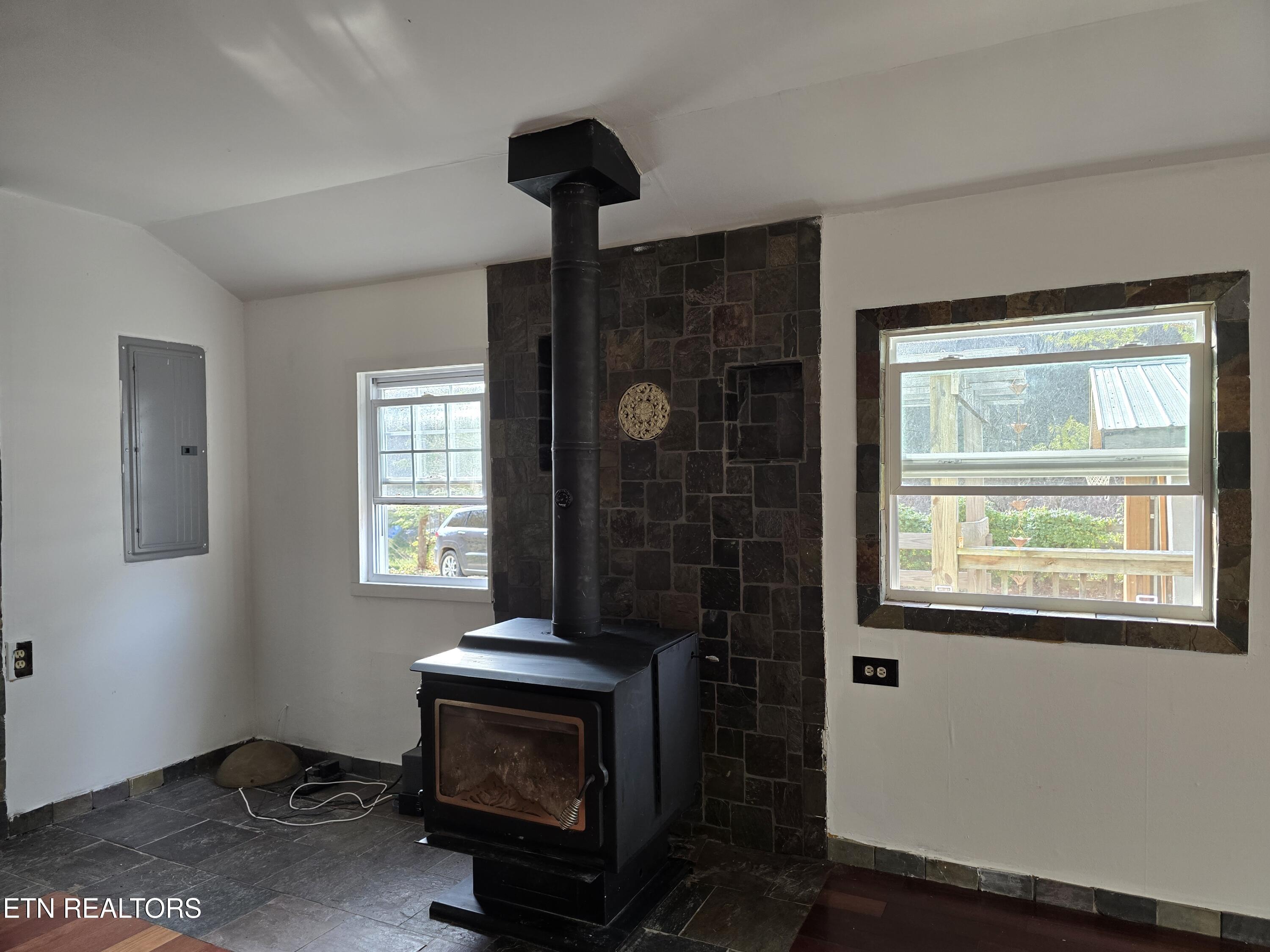 197 Wolfe Road Sneedville, TN 37869 - Photo 12 of 60 20251119_145505