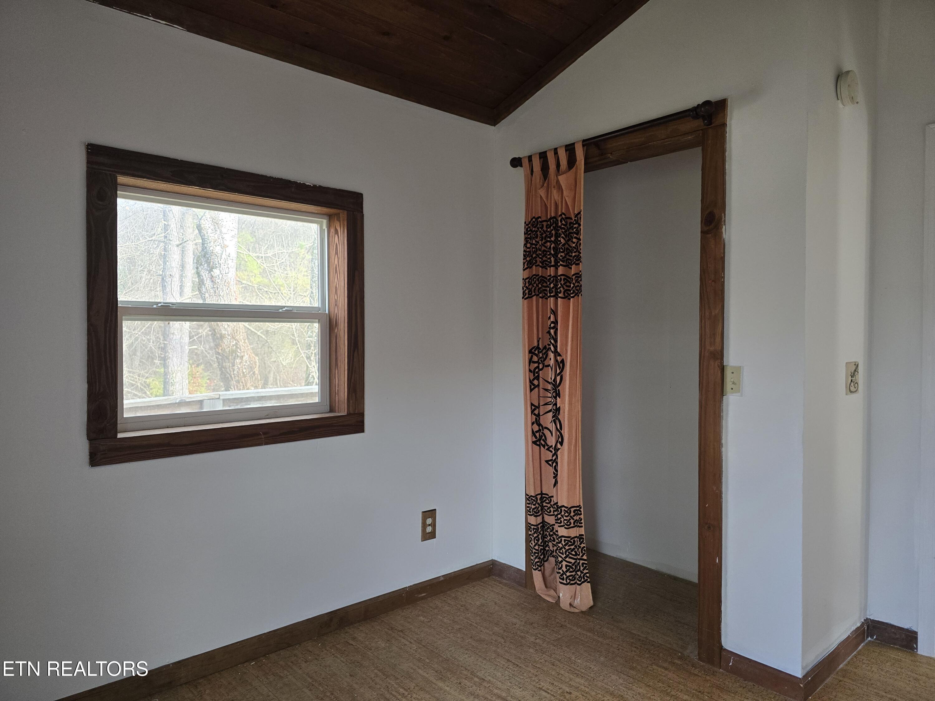 197 Wolfe Road Sneedville, TN 37869 - Photo 36 of 60 20251119_151105