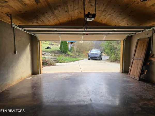 $210,000 | 197 Wolfe Road, Sneedville, TN 37869