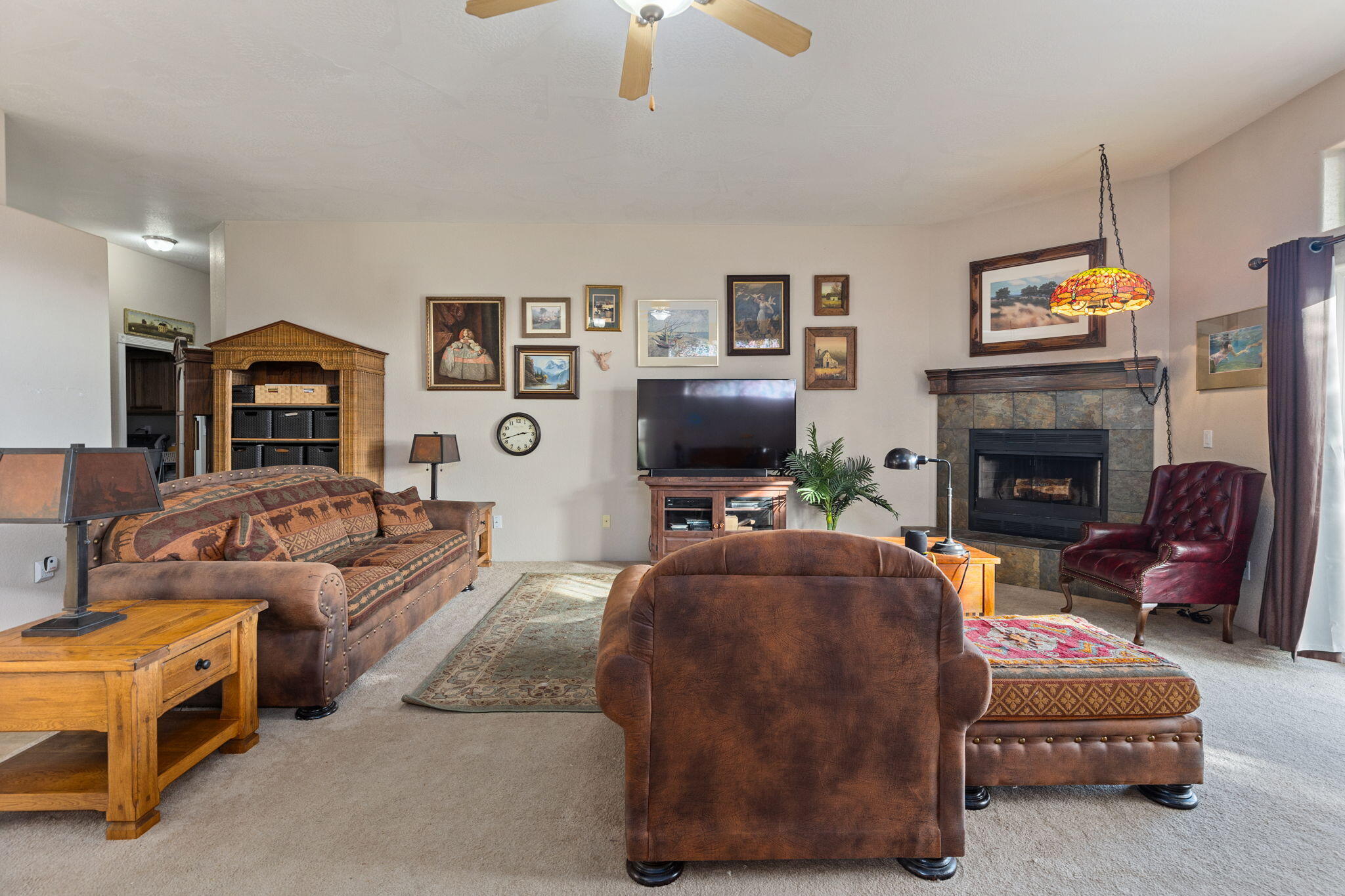 348 Cedar Ridge Drive Cave Junction, OR 97523 - Photo 7 of 20 12-web-or-mls-348-cedar-ridge-dr