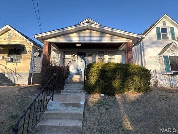 $119,900 | 4083 Schiller Place, St. Louis, MO 63116