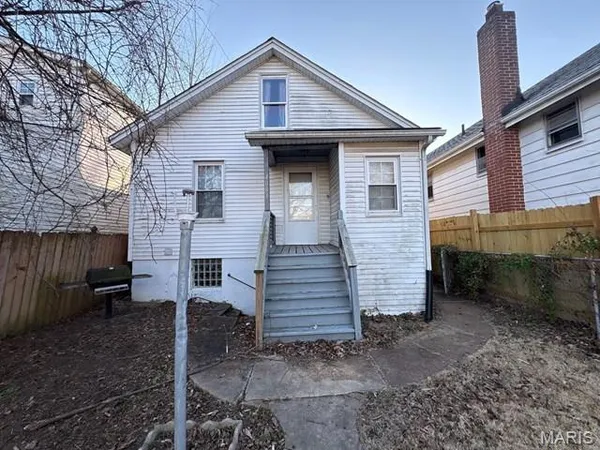 $119,900 | 4083 Schiller Place, St. Louis, MO 63116