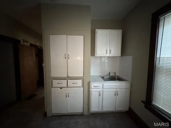 $119,900 | 4083 Schiller Place, St. Louis, MO 63116