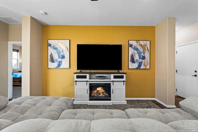 $375,000 | 9919 Copper Rise, Converse, TX 78109