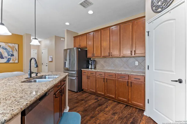 $375,000 | 9919 Copper Rise, Converse, TX 78109