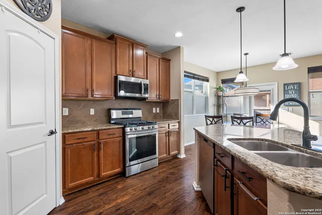 $375,000 | 9919 Copper Rise, Converse, TX 78109