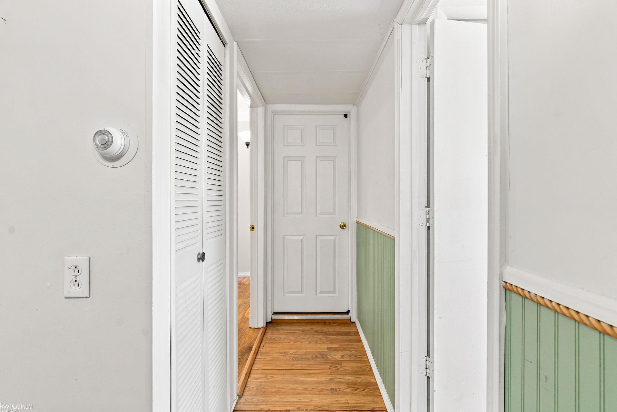 5469 Parker Road Fort Gratiot, MI 48059 - Photo 18 of 32