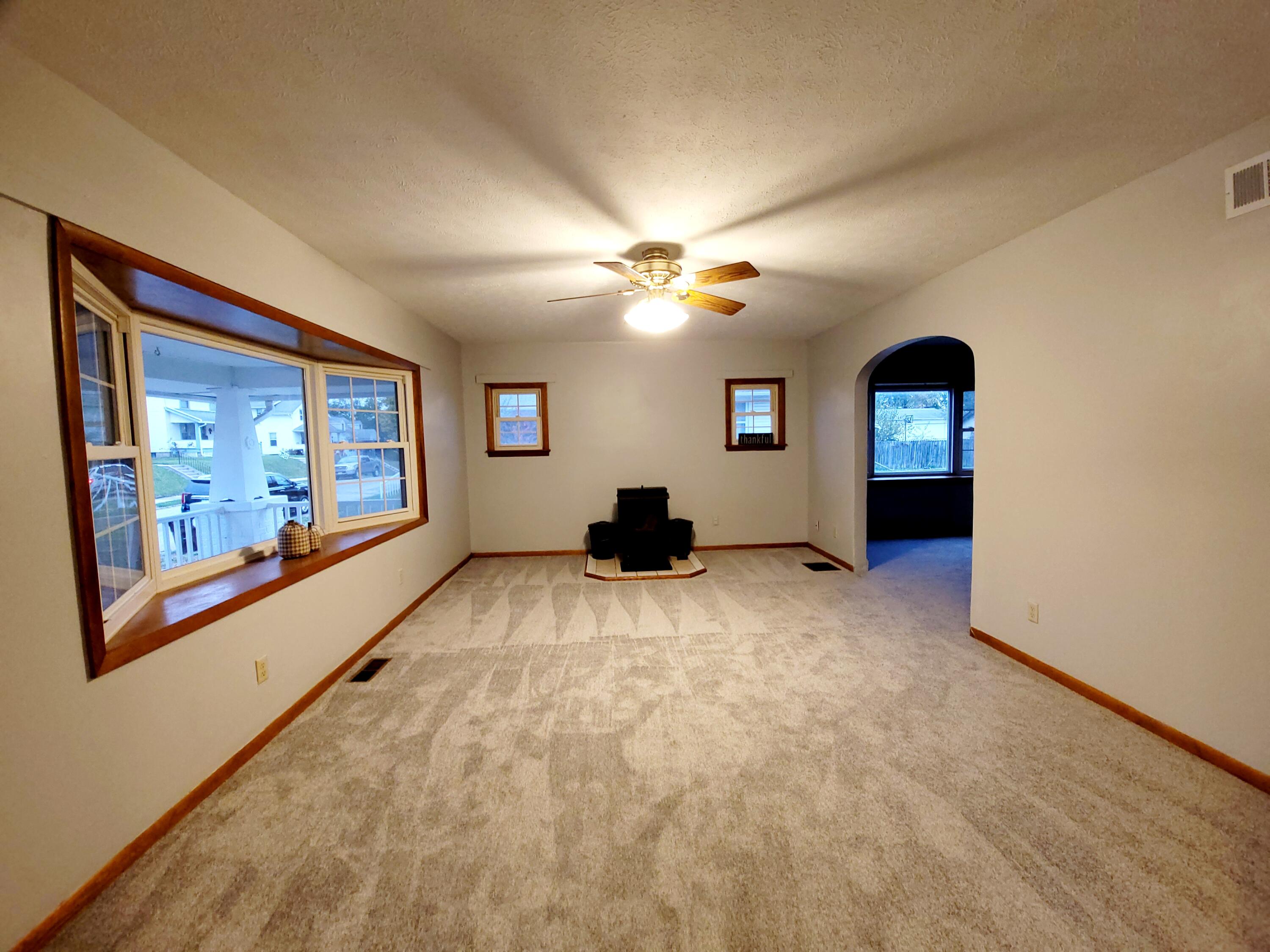 328 Bellaire Avenue Springfield, OH 45503 - Photo 8 of 37