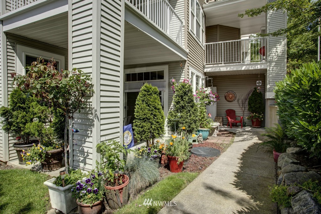 420 South 46th Place, Unit A Renton, WA 98055 - Photo 14 of 15