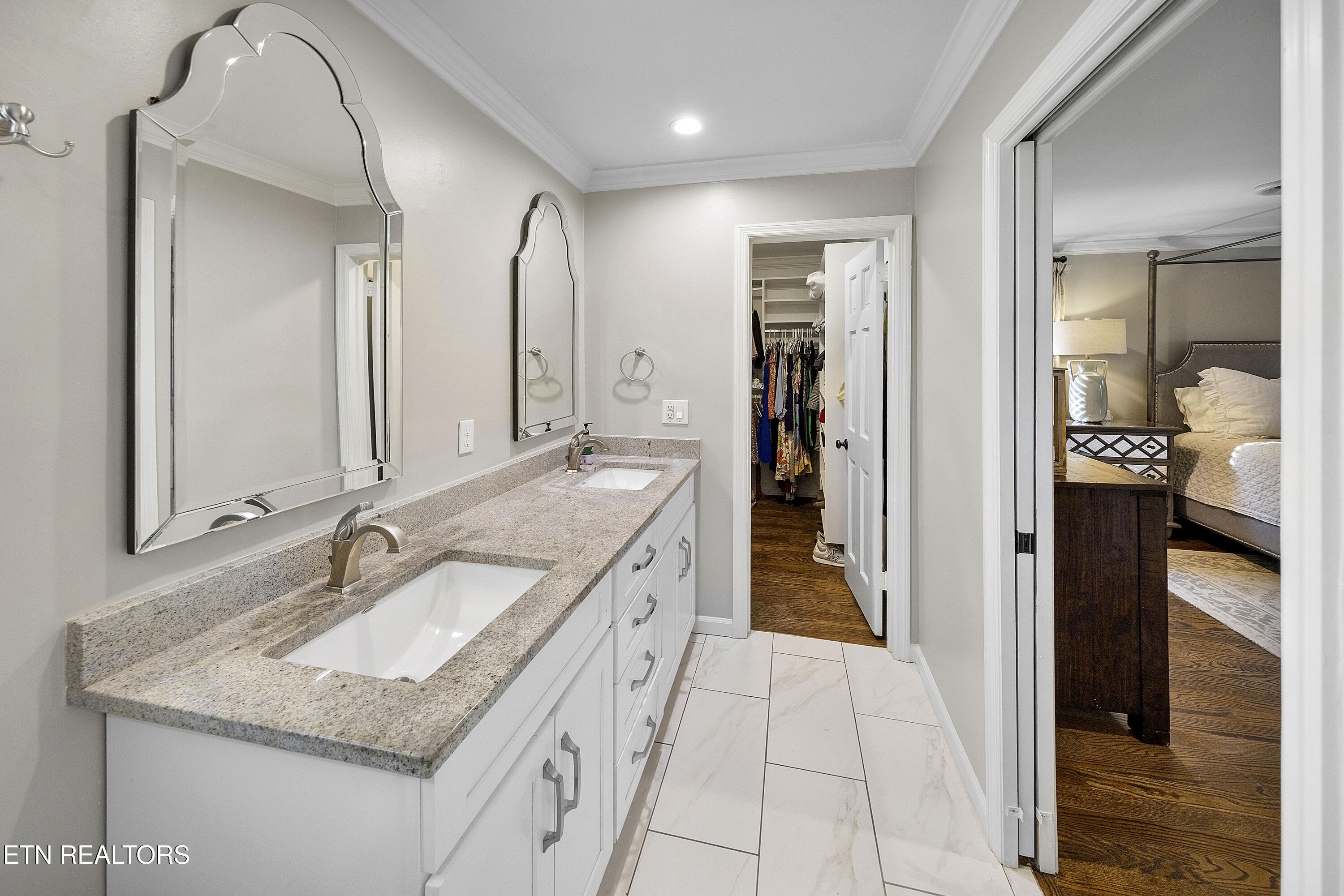 1503 Rudder Lane Knoxville, TN 37919 - Photo 19 of 34 19_Primary Bath