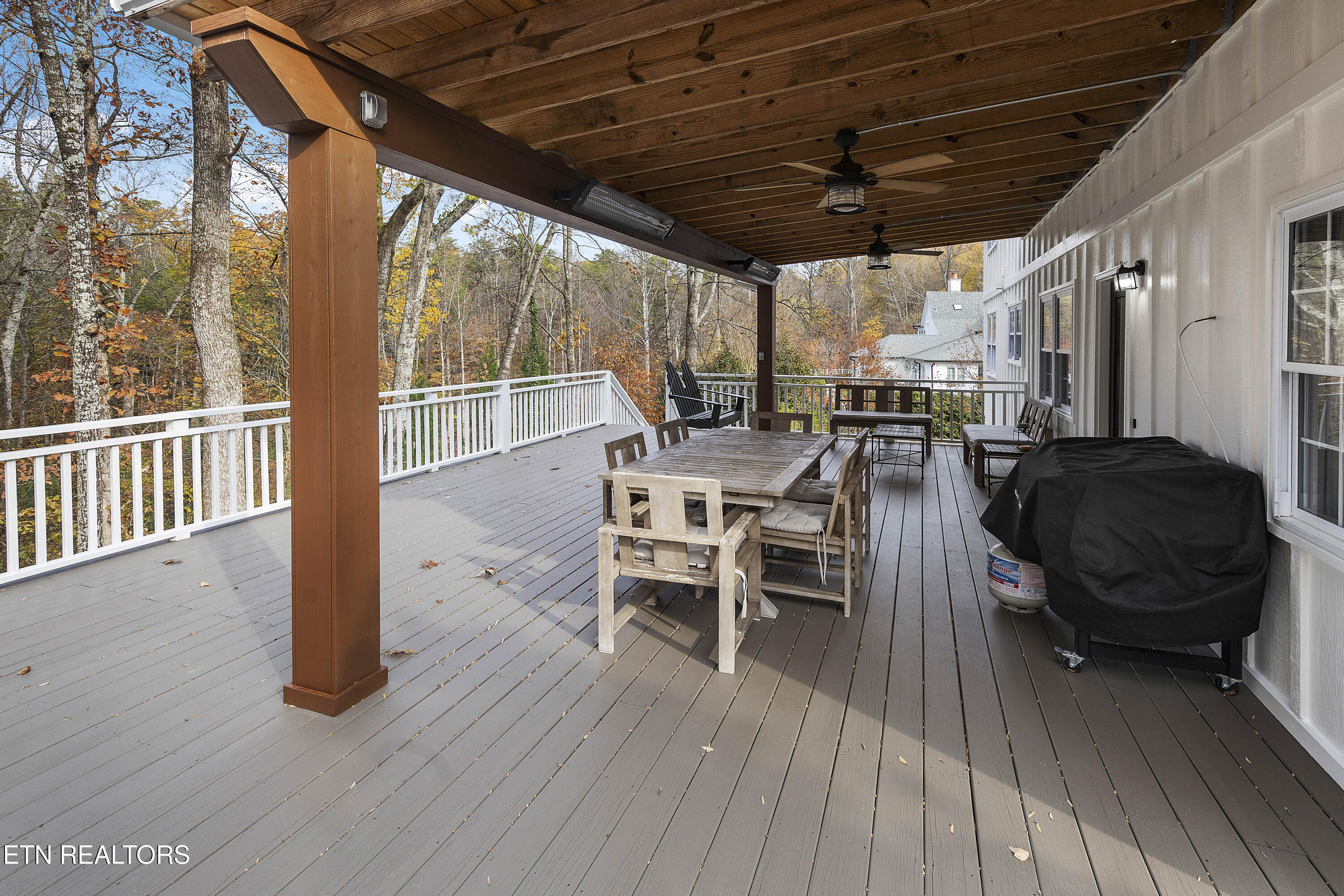 1503 Rudder Lane Knoxville, TN 37919 - Photo 29 of 34 29_Upper Deck