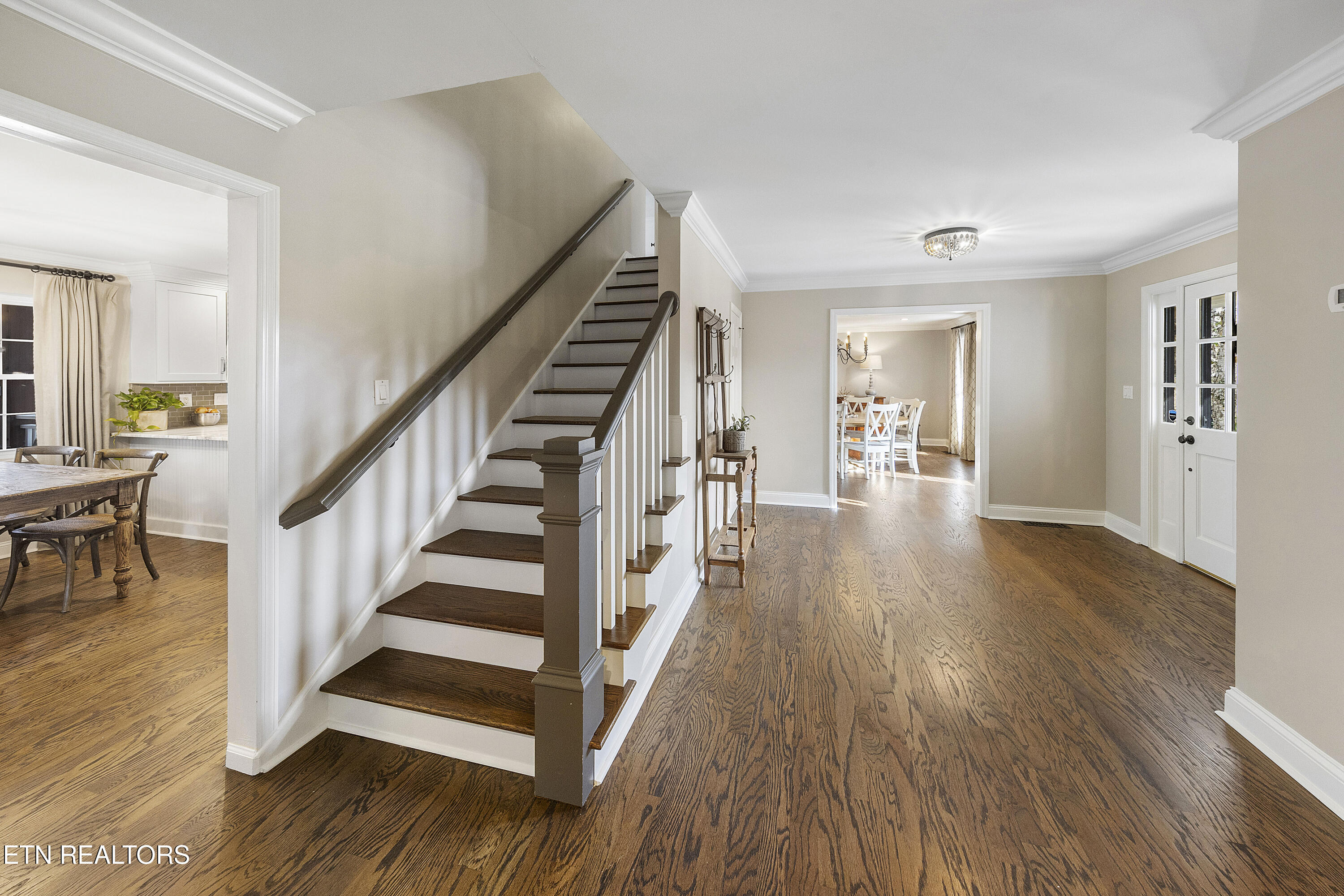 1503 Rudder Lane Knoxville, TN 37919 - Photo 3 of 34 3_Foyer